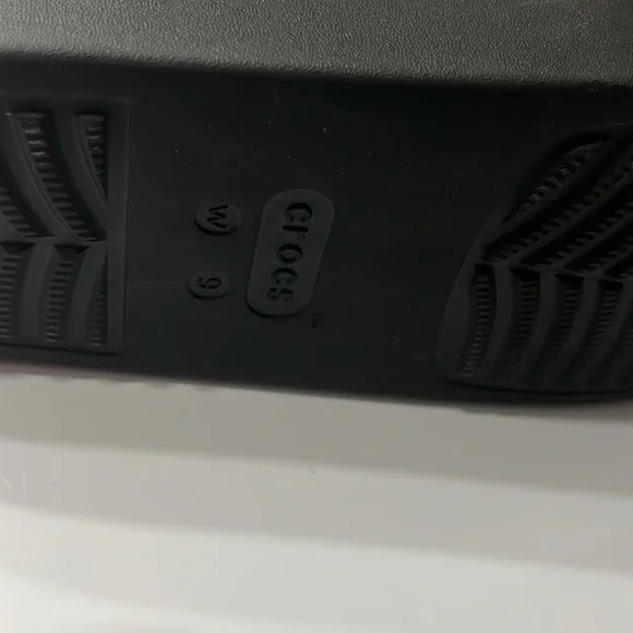 CROCS Black Comfort Clogs - Picture 6 of 6